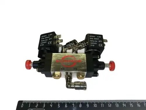 пневмораспределитель! в сборе с катушками\ МАЗ 358V1102S03RU04 KONNOR