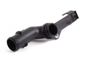 патрубок системы охлаждения!\ MB W203/W204/W211/W212 A2712001352 MERCEDES BENZ