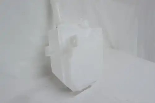 Бачок стеклоомывателя Mitsubishi Outlander 3 (2012-нв) под фароомыватели OEM0040BO OEMPARTS