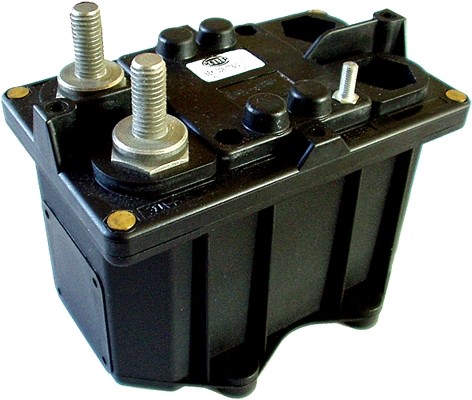 выключатель массы! 2xM5 Spule, 4xM10 Batterie, DIN/ISO 40050-IP65, 24V 250А \ 6EK008776-011 HELLA