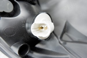 Фара правая Renault Sandero 1 (2009-2014) светлая OEM0069FR OEMPARTS