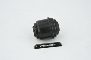Сайлентблок задней поперечной тяги CADILLAC SRX 2011- CDAB-033Z CDAB-033Z FEBEST
