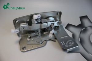 Замок двери МАЗ-4370 Н/О правый СПЕЦМАШ 642216105012 SPETSMASH