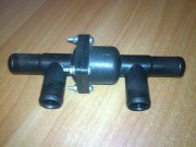 Клапан МАЗ обратный в сб. отопителя (пластм) (ОАО МАЗ) 4 входа 643008-8101400 MAZ