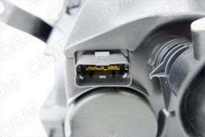 Фара правая Renault Duster 1 2011-2015, светлая OEM0102FR OEMPARTS