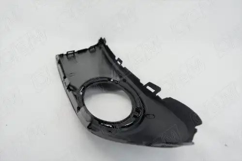 Окантовка противотуманной фары левая Volkswagen Polo sedan 5 2010-2015, под хром OEM1320L OEMPARTS