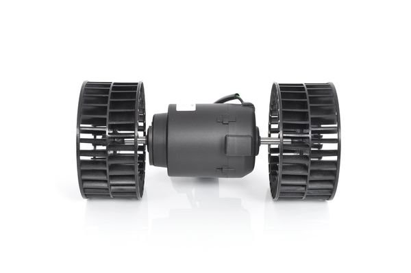 Мотор отопителя SCANIA 4 series (95-) в сборе с крыльчаткой BOSCH 0 130 111 184 BOSCH