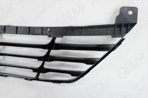 Решетка в бампер нижняя Hyundai Ix35 (2010-нв) OEM3608 OEMPARTS