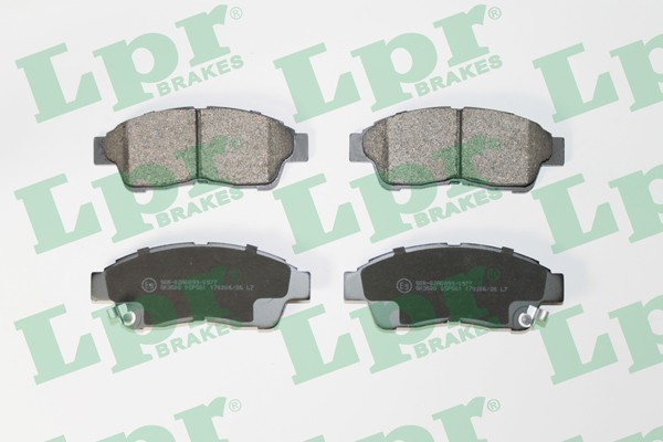 Комплект тормозных колодок 05P561 05P561 LPR