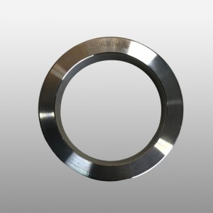 Кольцо упорное сальника ступицы DZ9112340280 SHAFT