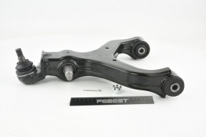 Рычаг правый 1424-ACTBJFLR 1424-ACTBJFLR FEBEST