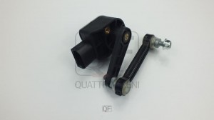 датчик уровня дорожного просвета!\ Audi Q7 07-15, VW Touareg 03-10 QF28D00058 QUATTRO FRENI